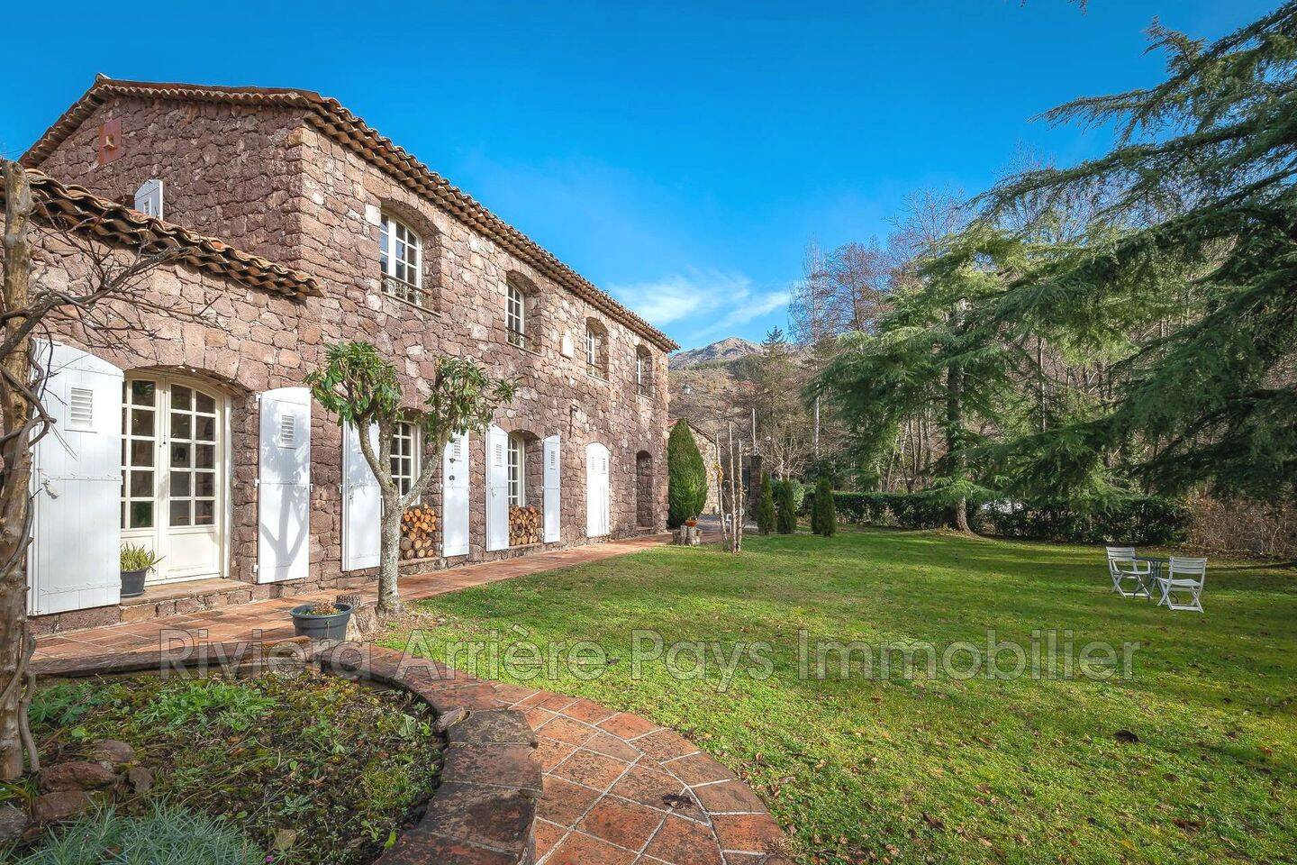 Maison 4 pièces 162 m² · à La Croix-sur-Roudoule · 162 m² · 530 000 €