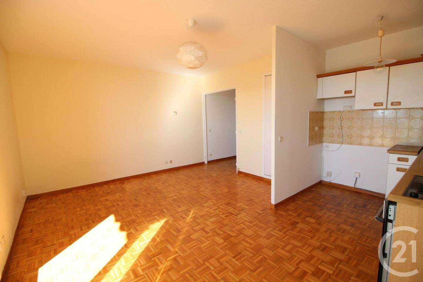 Appartement 1 pièce 33 m² · à Marseille 8ème Arrondissement · 33,1 m² · 675 €