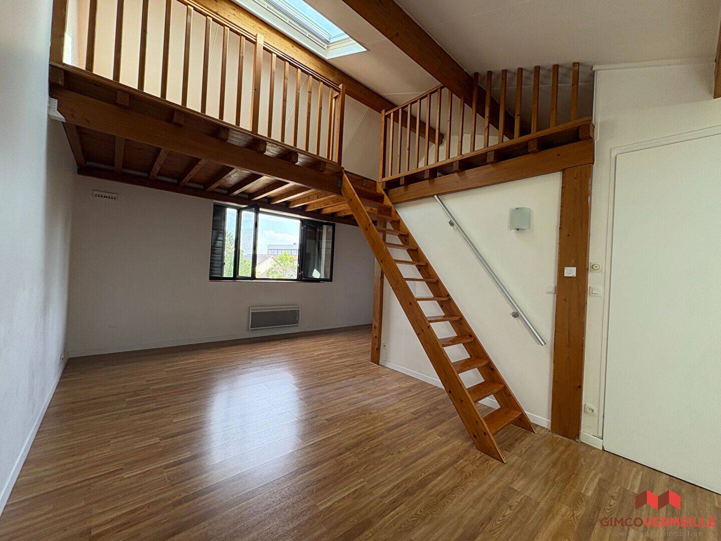 Appartement 2 pièces 46 m² · à Buc · 46,1 m² · 980 €/mois
