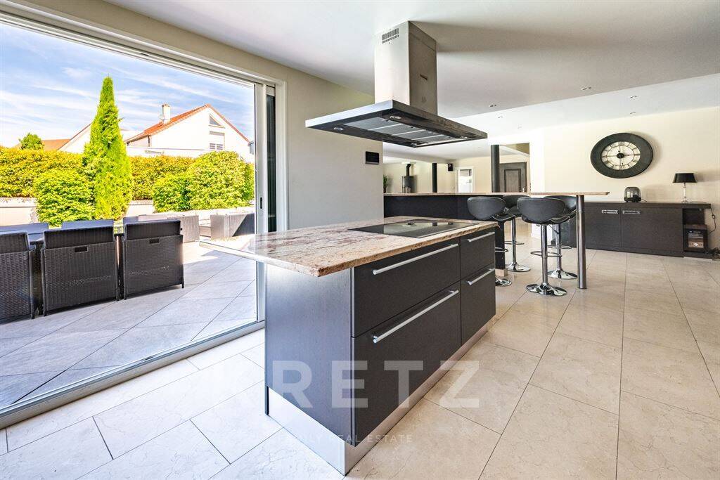 RARE SUR SECTEUR PRISE - CONTEMPORAINE FAMILIALE AVEC PISCINE - — 10