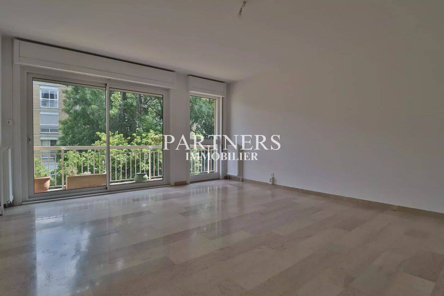 Appartement 4 pièces 101 m² · à Aix-en-Provence · 100,5 m² · 1 930 €