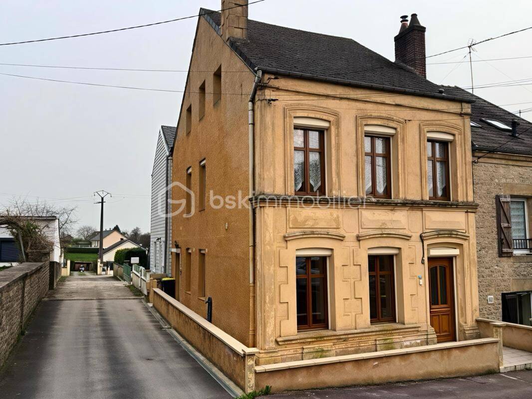Maison 5 pièces 131 m² · à Vivier-au-Court · 131 m² · 113 900 €
