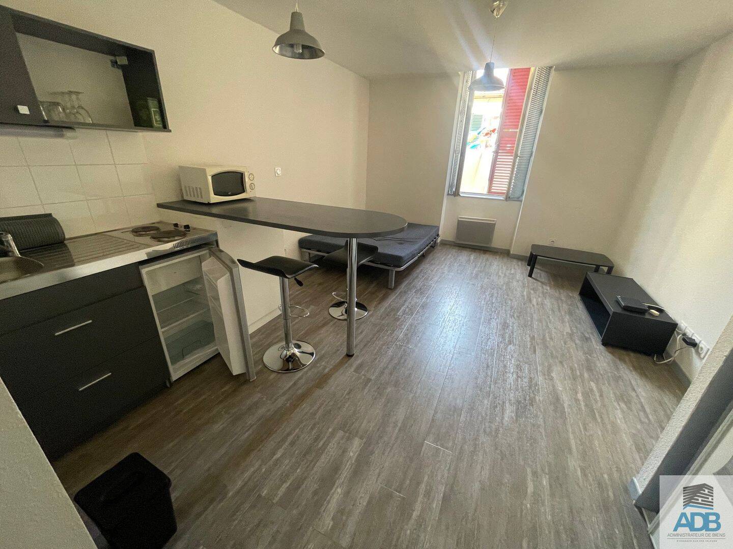 Appartement 1 pièce 25 m² · à Roanne · 25 m² · 350 €