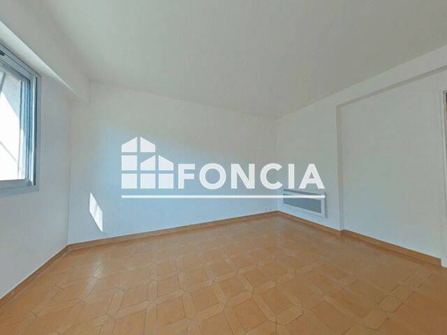 Appartement 3 pièces 75 m² · à Saint-Laurent-du-Var · 75,4 m² · 1 262 €