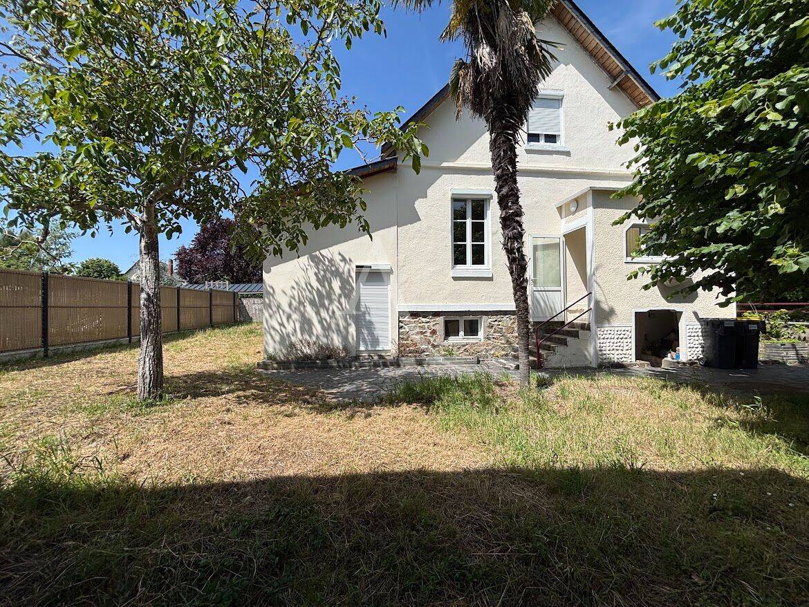Maison 6 pièces 105 m² · à La Possonnière · 105 m² · 325 000 €