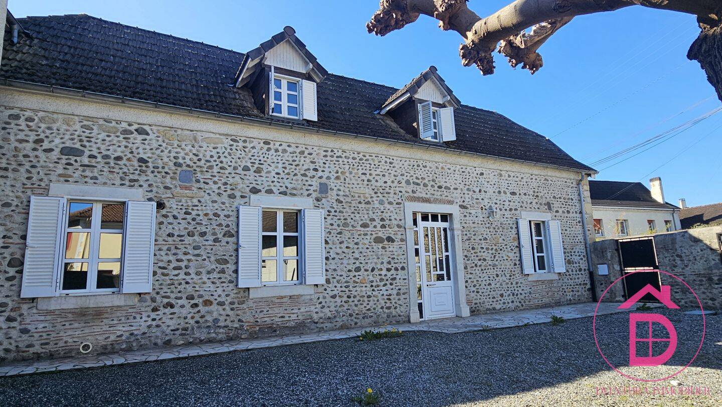 Maison 5 pièces 110 m² · à Artix · 110 m² · 299 000 €