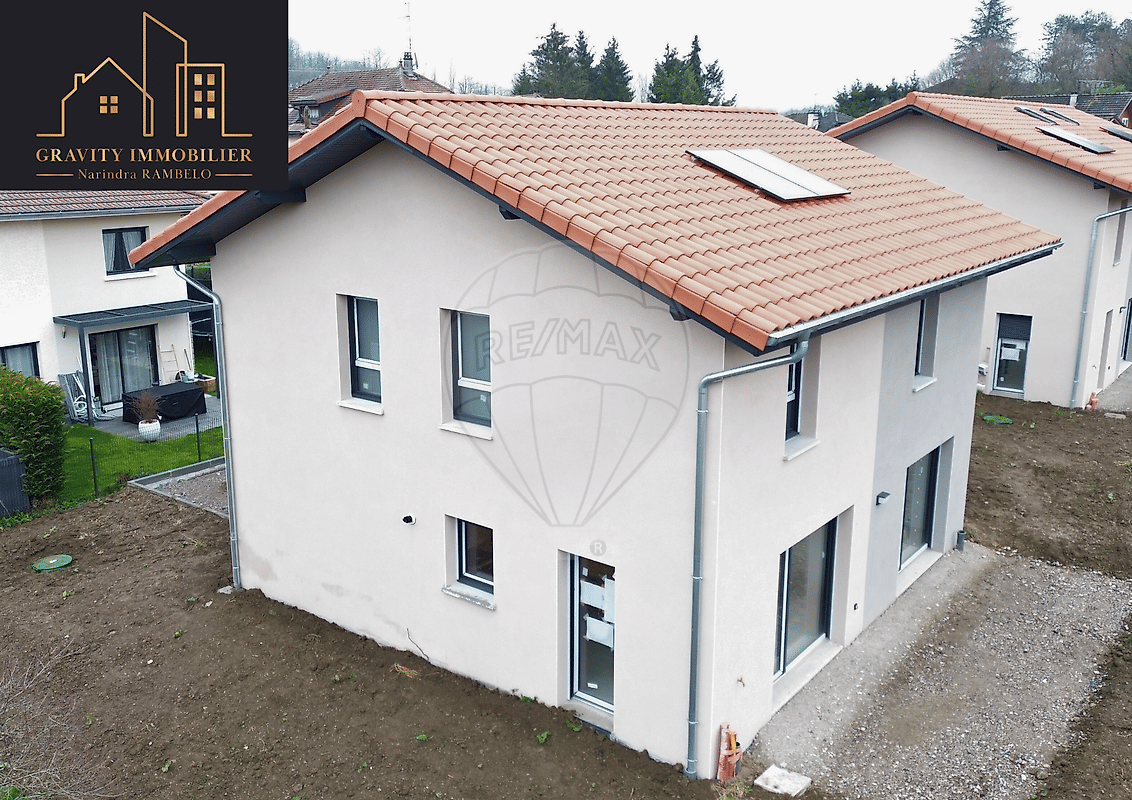 Maison 5 pièces 103 m² · à Arthaz-Pont-Notre-Dame · 103 m² · 2 690 €/mois
