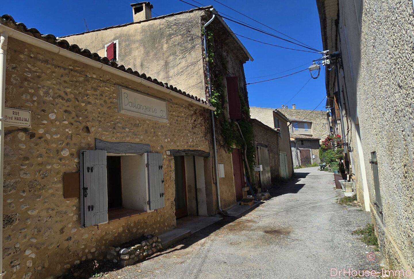 Maison 2 pièces 85 m² · à Allemagne-en-Provence · 84,8 m² · 77 000 €