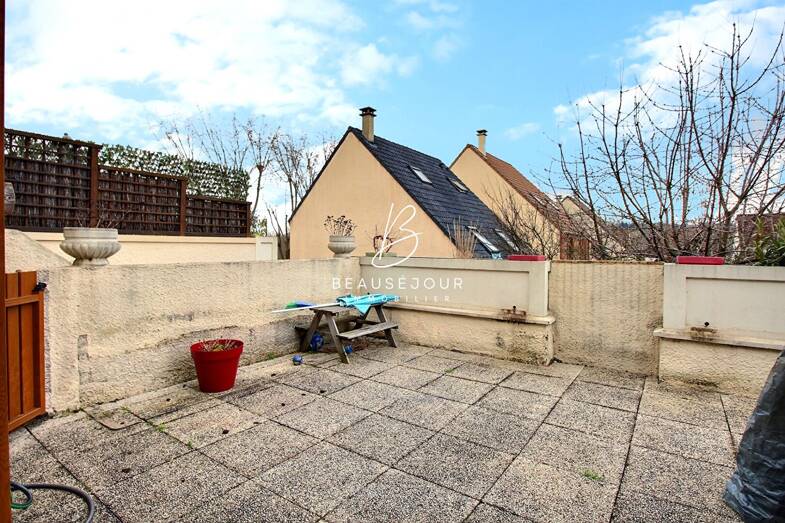Maison à vendre 279 000 € 5 pièces 4 chambres 90 m² 25 m² de terrain Longjumeau 91160