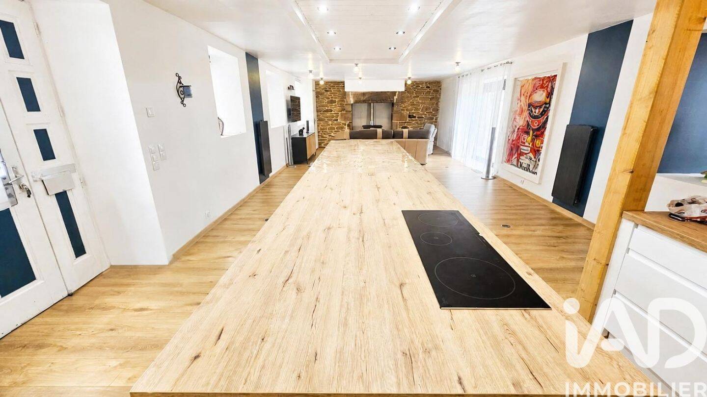 Maison 5 pièces 139 m² · à Plougonven · 139 m² · 221 000 €