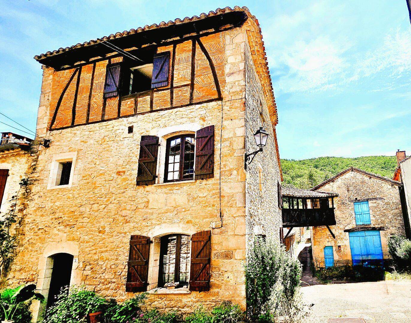 Maison 4 pièces 184 m² · à Bruniquel · 184 m² · 254 500 €