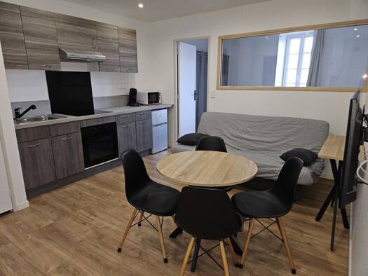Appartement à louer - logement étudiant 530 € 2 pièces 1 chambre 30 m² 3ème étage Mornand-en-Forez 42600