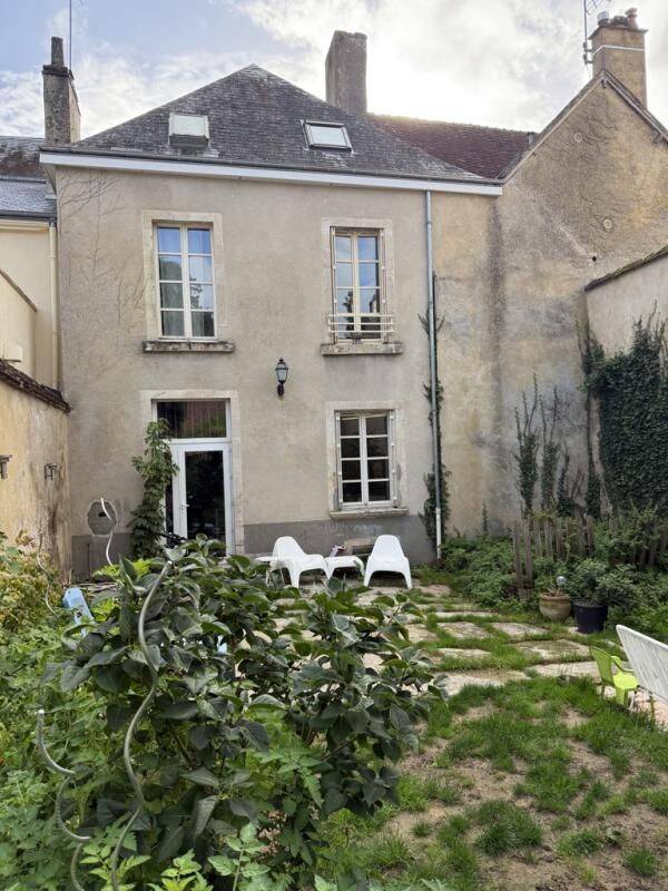 Maison 6 pièces 210 m² · à Mamers · 210 m² · 263 940 €