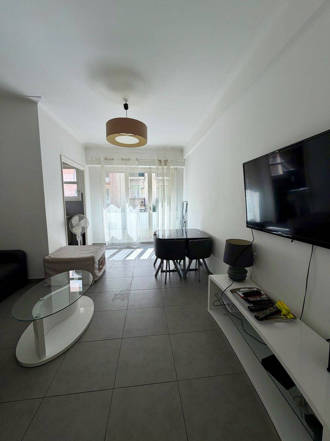 Appartement 1 pièce 25 m² · à Nice · 24,9 m² · 850 €