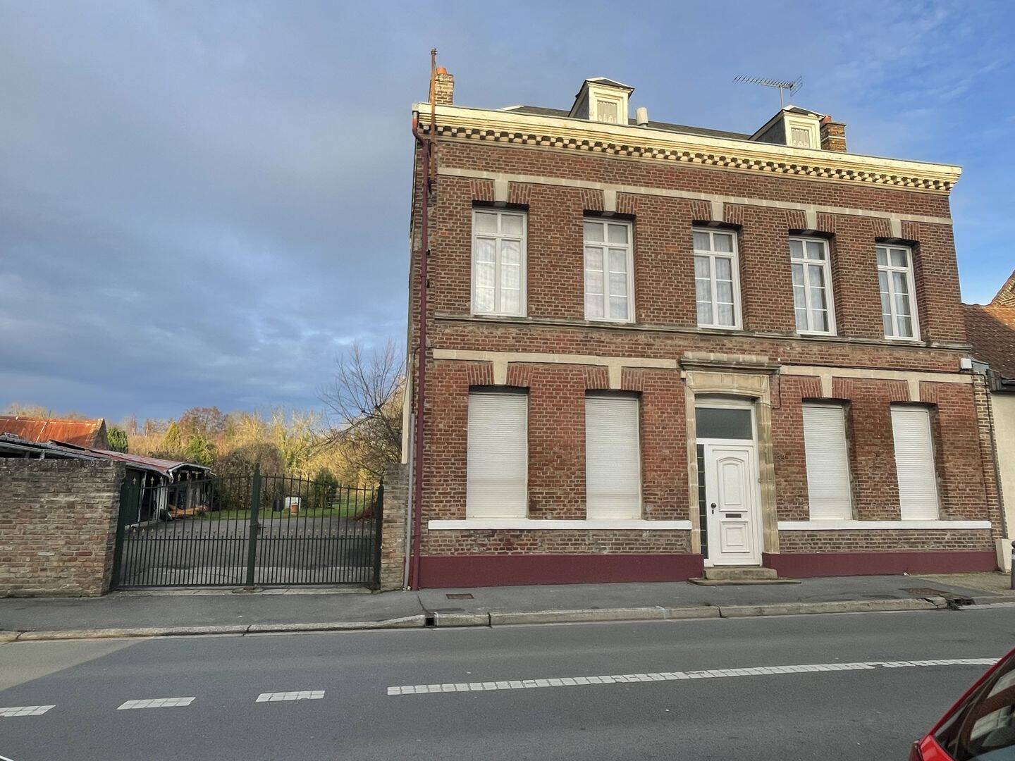 Maison 6 pièces 130 m² · à Pont-de-Metz · 130 m² · 341 000 €