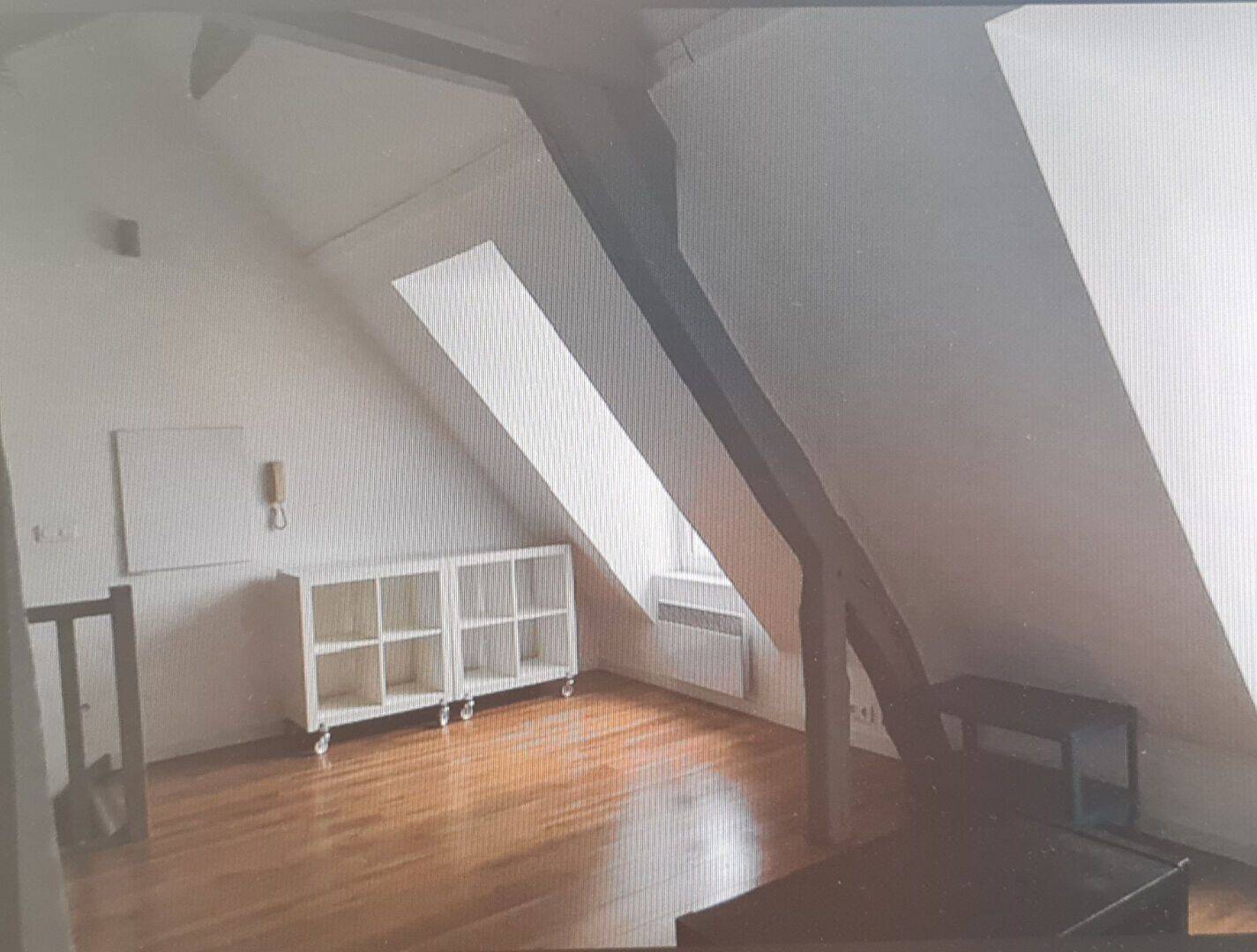 Appartement 2 pièces 45 m² · à Senlis · 45 m² · 885 €