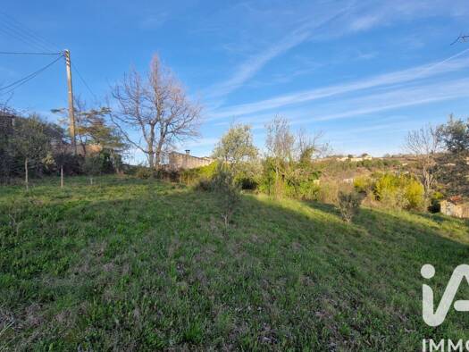 Terrain constructible viabilisé à vendre 89 000 € 535 m² de terrain Valensole 04210