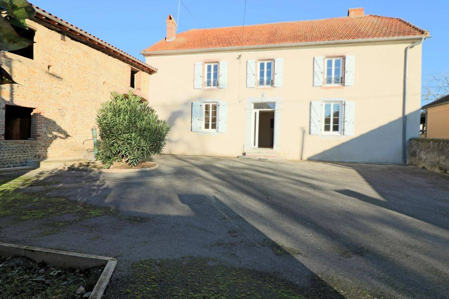 Maison 9 pièces 218 m² · à Maubourguet · 218 m² · 299 900 €