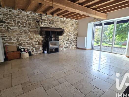 Maison à vendre 362 000 € 5 pièces 4 chambres 132 m² 12 080 m² de terrain Livré-sur-Changeon 35450