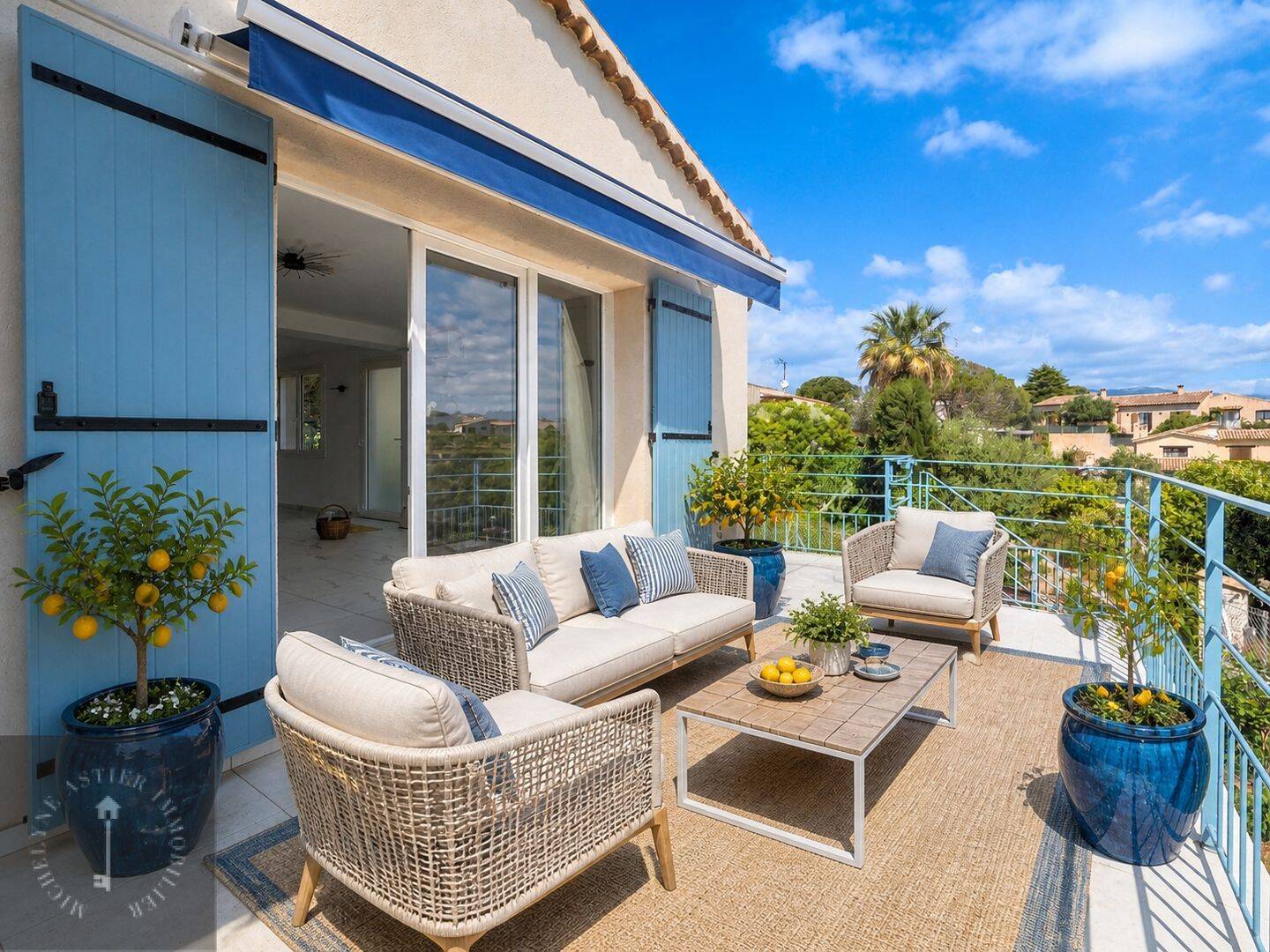 Maison 4 pièces 125 m² · à Saint-Laurent-du-Var · 124,7 m² · 915 000 €
