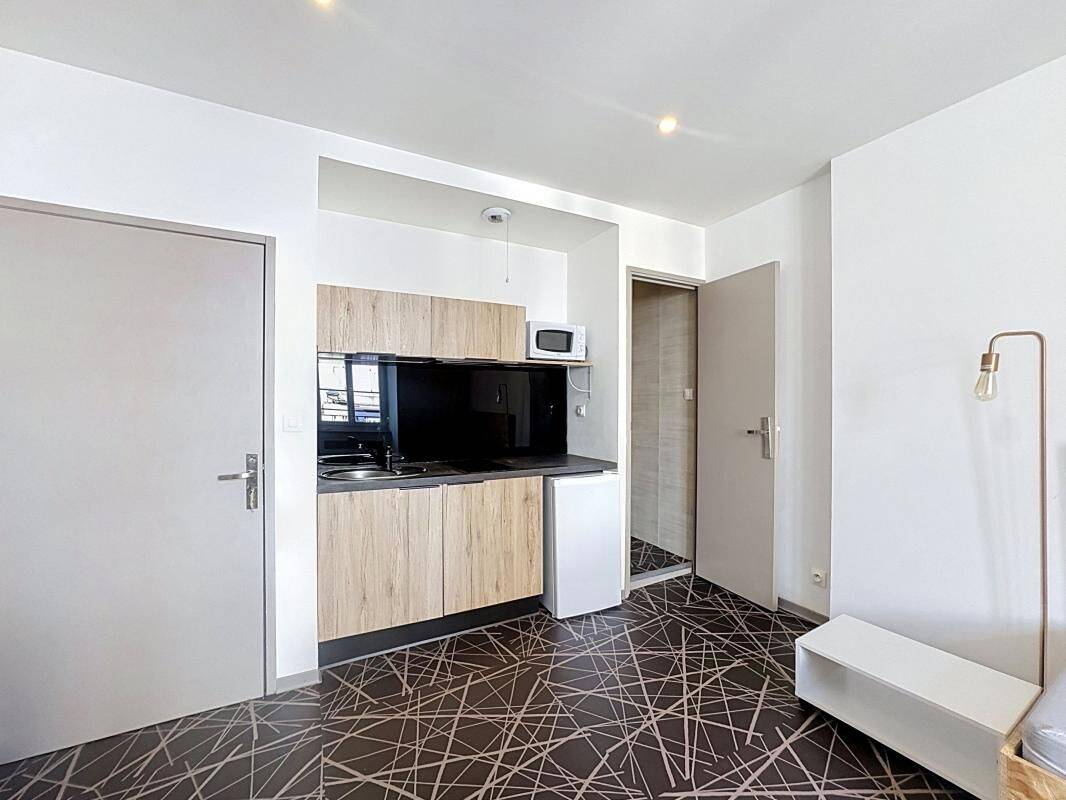 Appartement 1 pièce 17 m² · à Rodez · 16,8 m² · 450 €