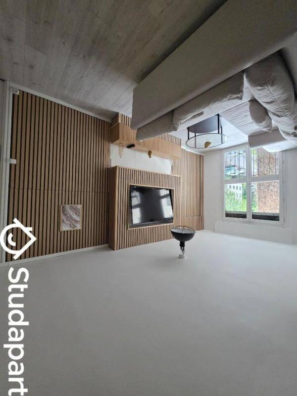 1 pièce 12 m² · à Grigny · 12 m² · 550 €