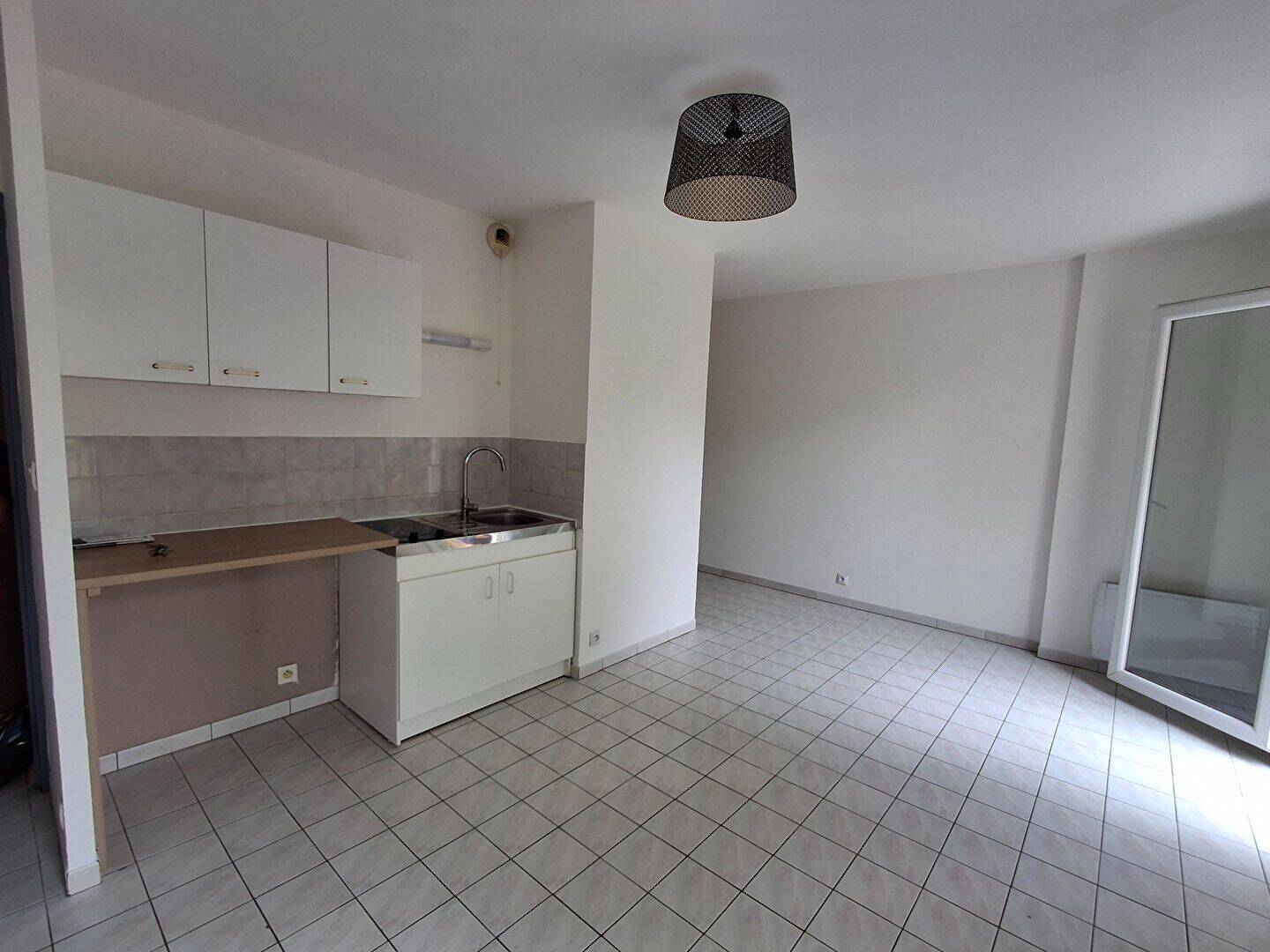 Appartement 1 pièce 29 m² · à Chartres-de-Bretagne · 28,6 m² · 538 €/mois