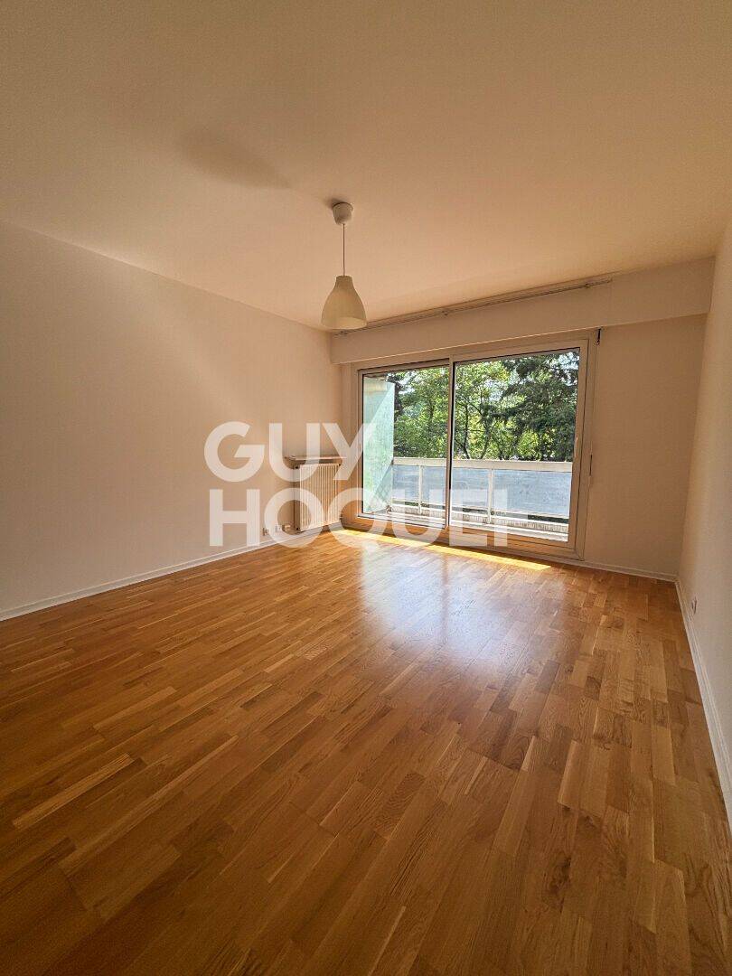 Appartement 3 pièces 76 m² · à Lyon 3ème Arrondissement · 76,3 m² · 1 427 €/mois
