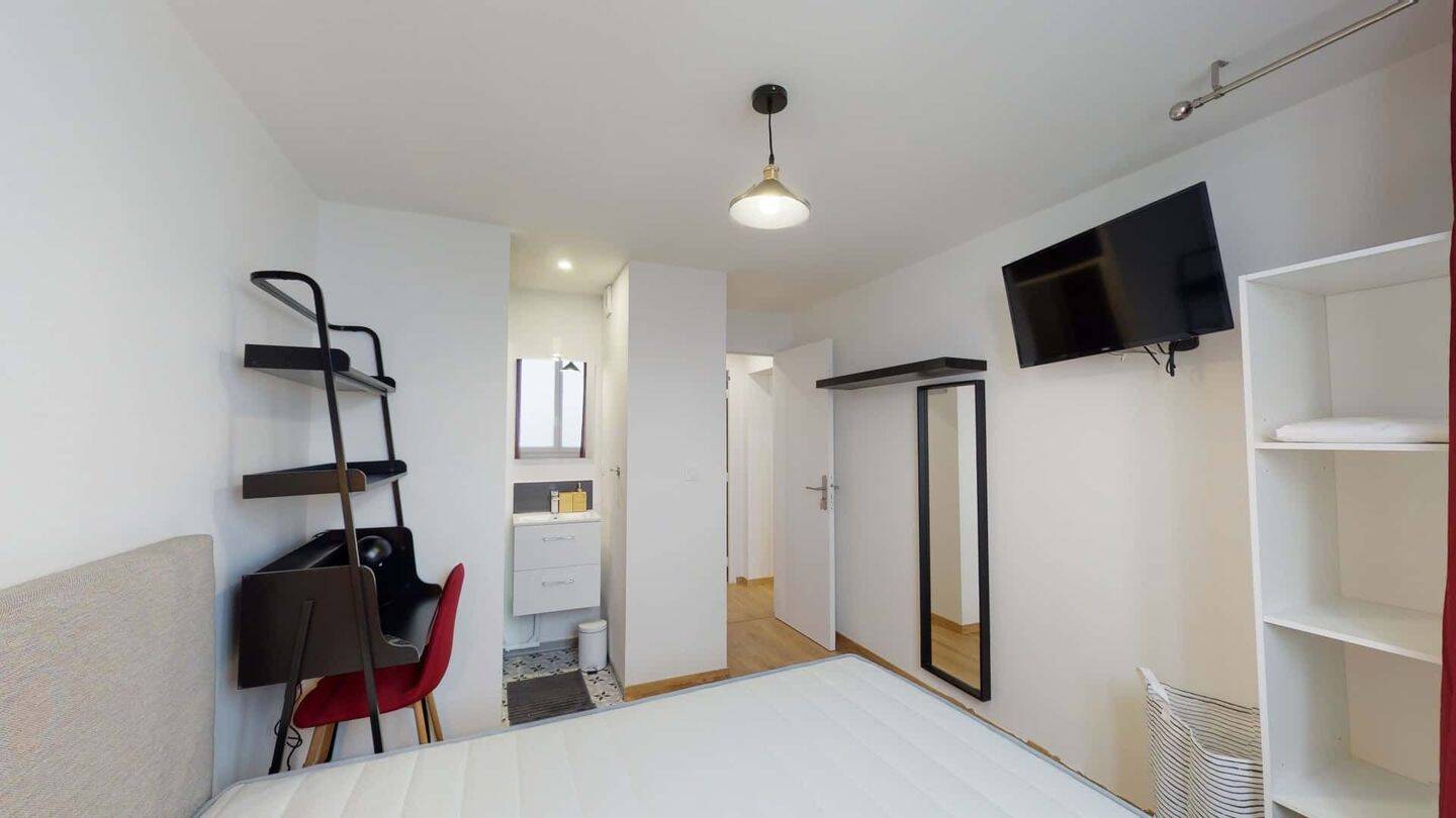 Chambre 1 - DUGUAY TROUIN G - Colocation — 4