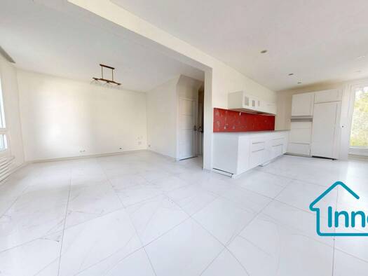 Maison à vendre 750 000 € 5 pièces 3 chambres 95 m² 444 m² de terrain La Ville Au Bois Viroflay 78220