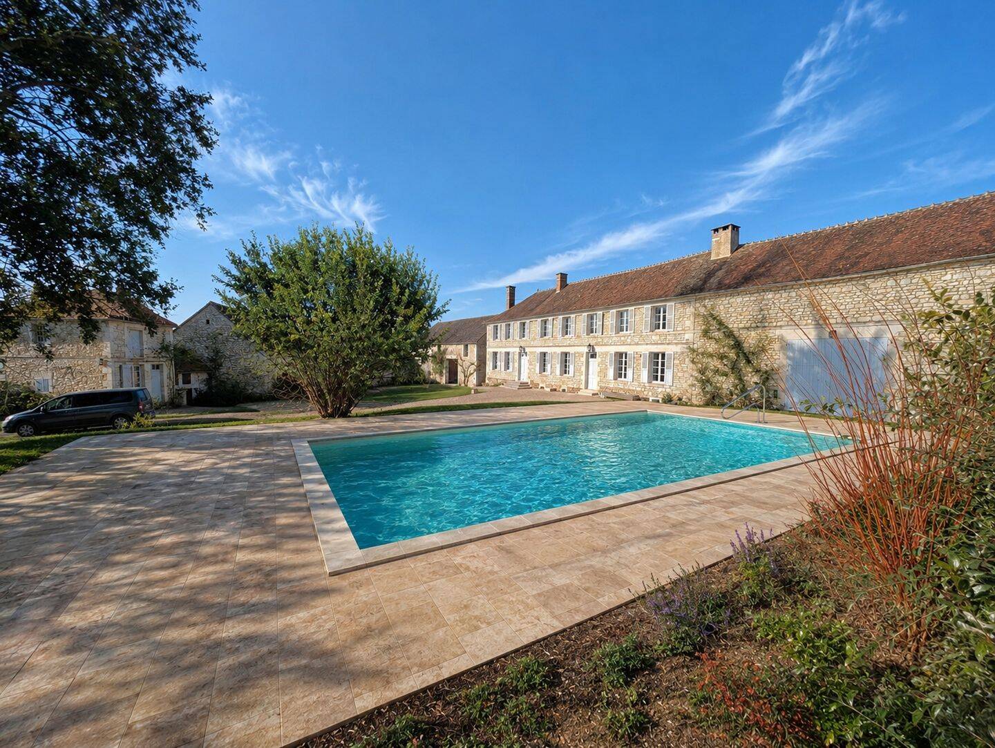 Maison 10 pièces 262 m² · à Charbuy · 262 m² · 498 000 €