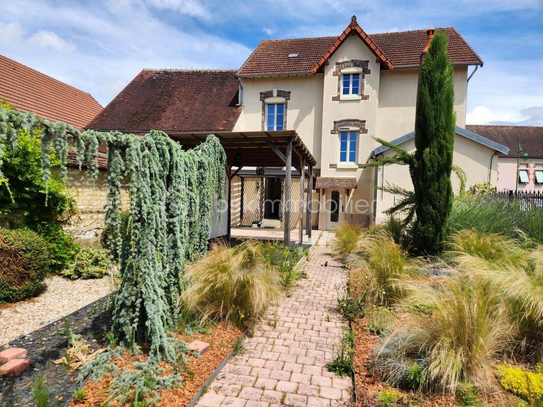 Maison 9 pièces 125 m² · à Neuvy-Sautour · 125 m² · 178 000 €