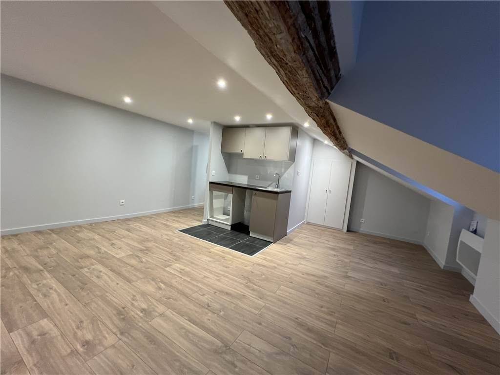 Appartement 1 pièce 25 m² · à Grenoble · 24,5 m² · 463 €