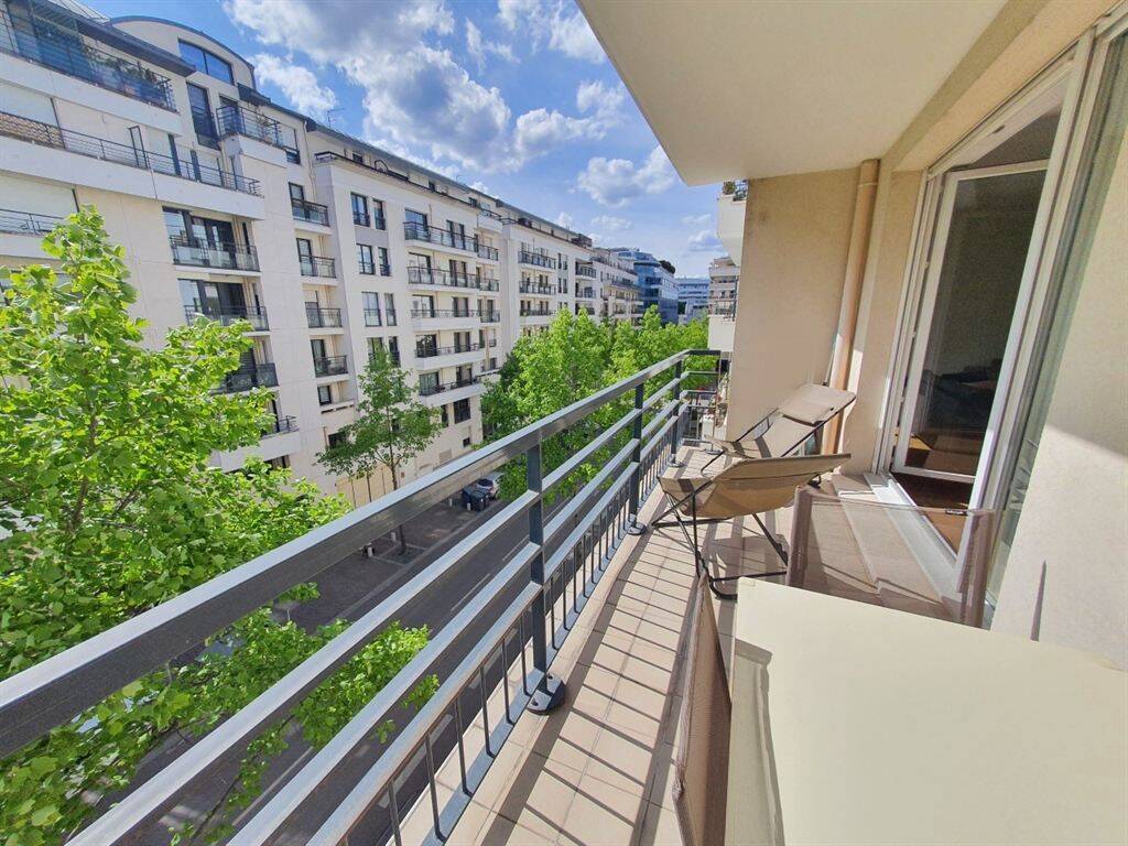 Appartement 6 pièces 125 m² · à Issy-les-Moulineaux · 125 m² · 3 900 €/mois