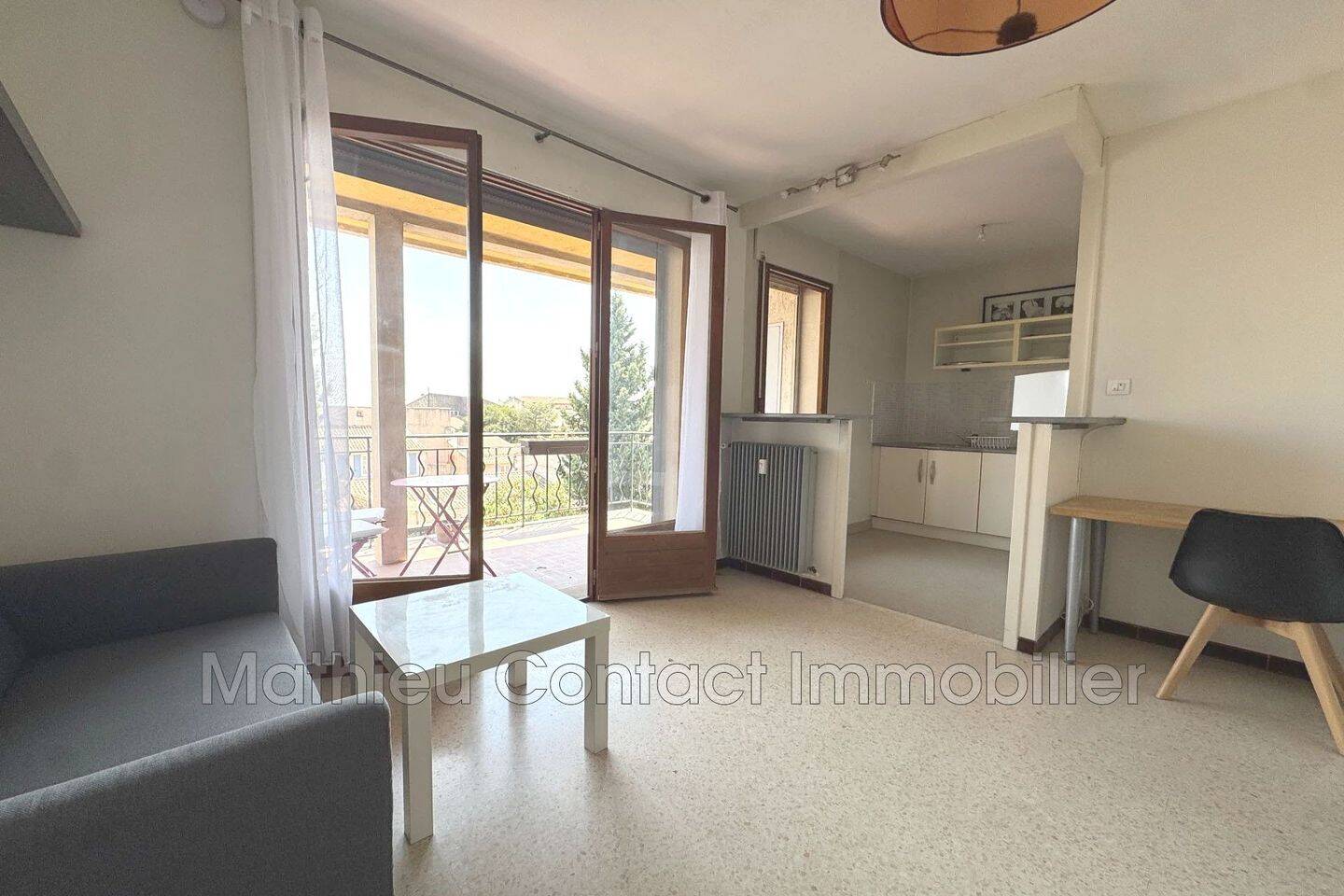 Appartement 1 pièce 25 m² · à Nîmes · 25,2 m² · 555 €