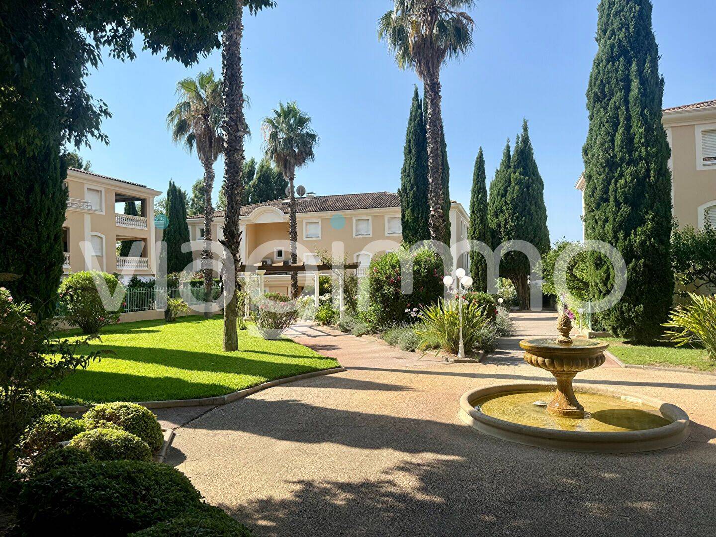 Appartement 4 pièces 102 m² · à La Valette-du-Var · 102 m² · 25 000 €