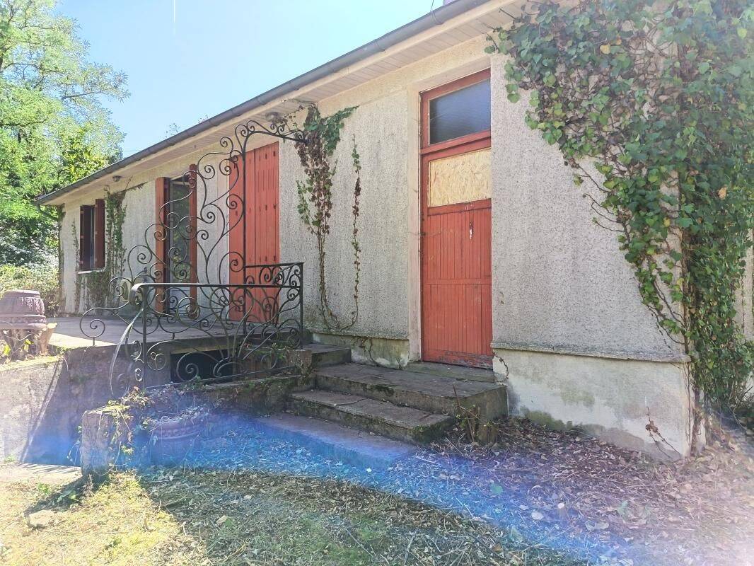 Maison 3 pièces 61 m² · à Noyers · 61 m² · 75 000 €