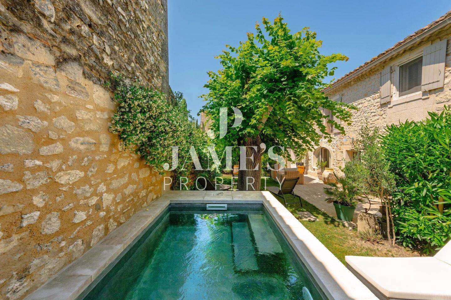 Maison 100 m² · à Paradou · 100 m² · 699 000 €