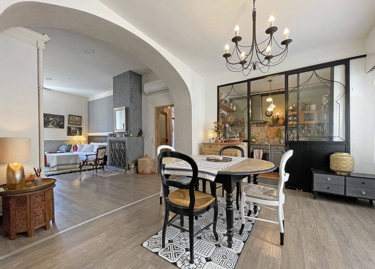 Appartement 4 pièces 115 m² · à Nîmes · 115 m² · 253 900 €