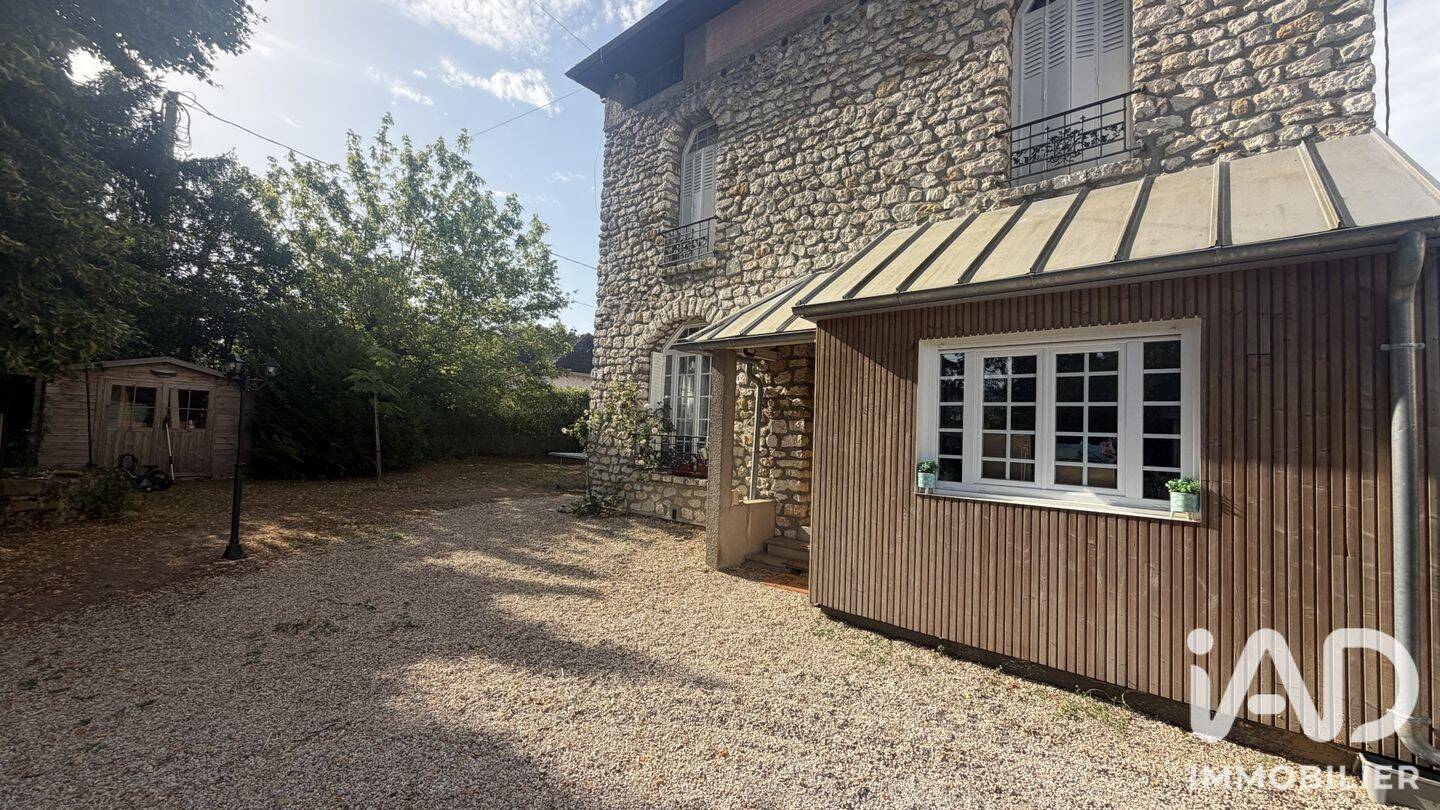 Maison 7 pièces 151 m² · à Vert-Saint-Denis · 150,8 m² · 399 000 €