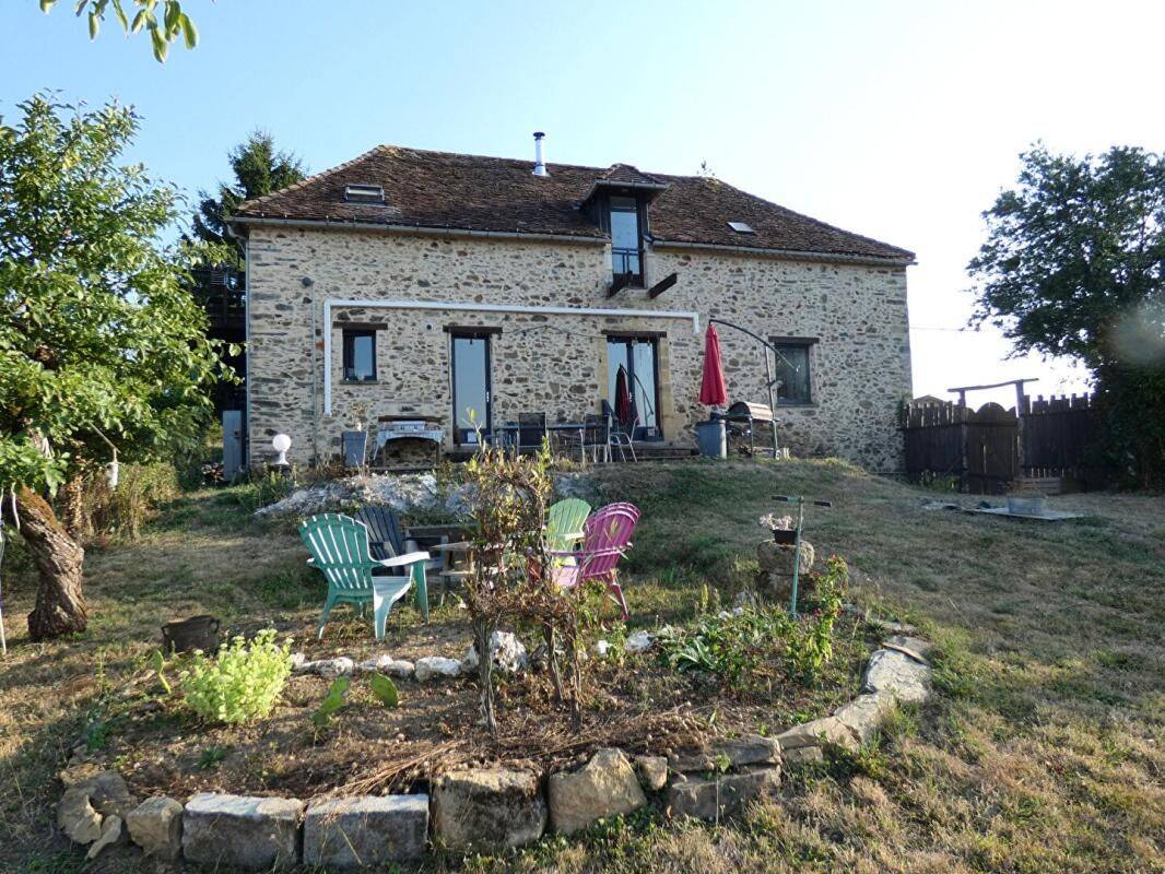 Maison 7 pièces 180 m² · à Saint-Médard-d'Excideuil · 180 m² · 179 350 €