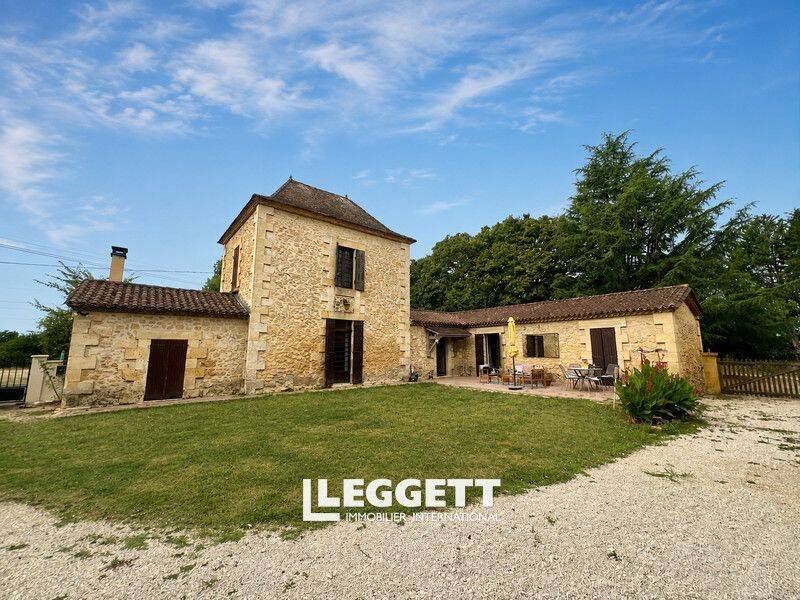 Maison 12 pièces 161 m² · à Saint-Capraise-de-Lalinde · 161 m² · 418 700 €