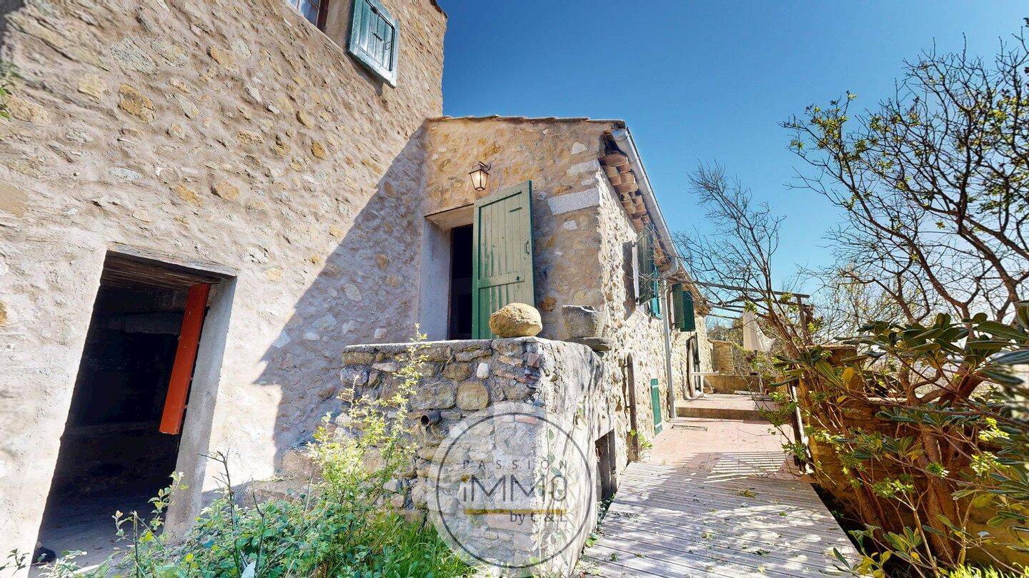 Maison 8 pièces 287 m² · à Montfort · 287 m² · 479 000 €