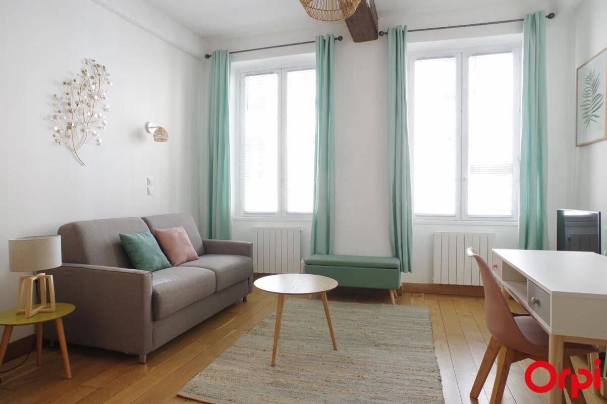 Appartement 1 pièce 24 m² · à Lyon 7ème Arrondissement · 24,3 m² · 638 €/mois