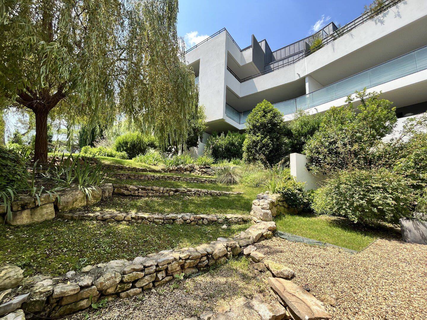 Appartement 3 pièces 69 m² · à Castelnau-le-lez · 69 m² · 1 322 €