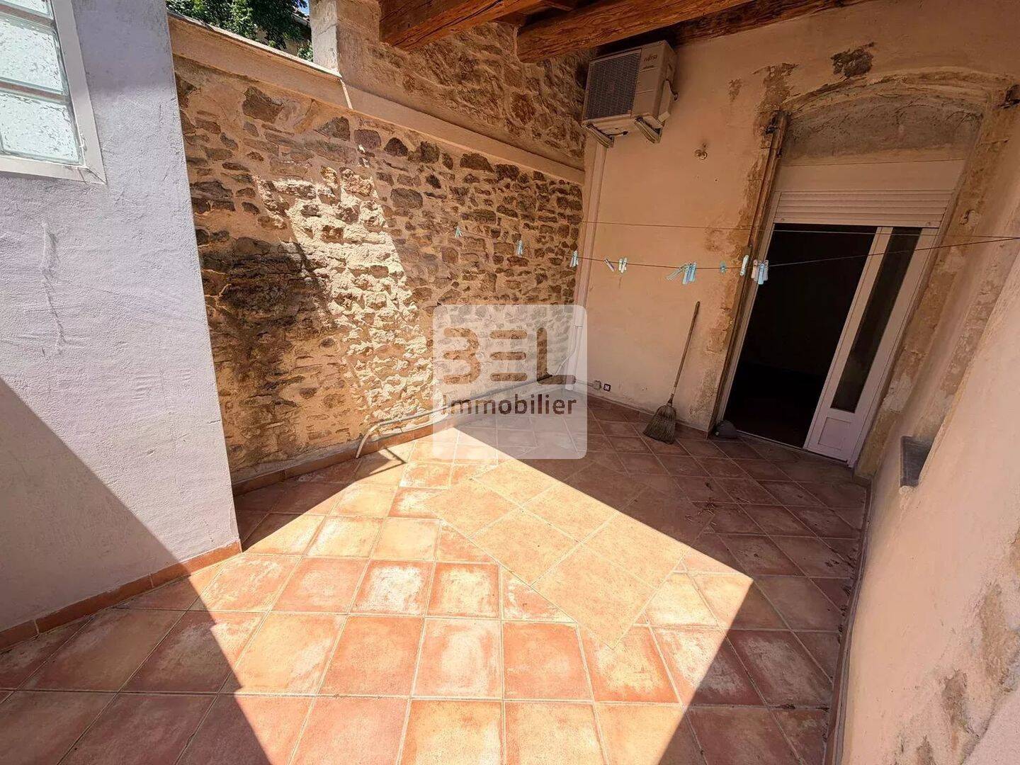 Appartement 4 pièces 64 m² · à Bagnols-sur-Cèze · 63,6 m² · 700 €