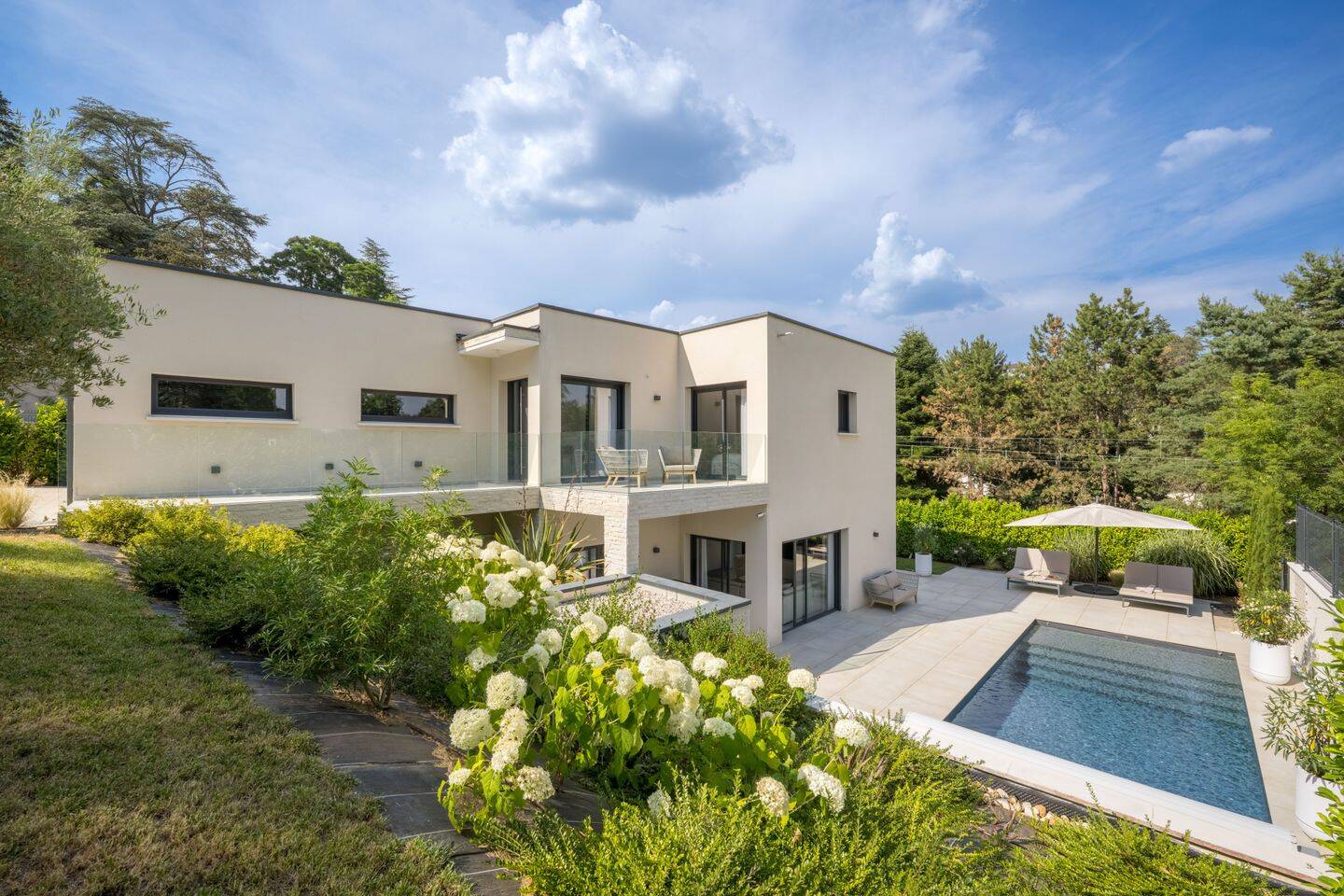 Maison 5 pièces 155 m² · à Charbonnières-les-Bains · 155 m² · 895 000 €