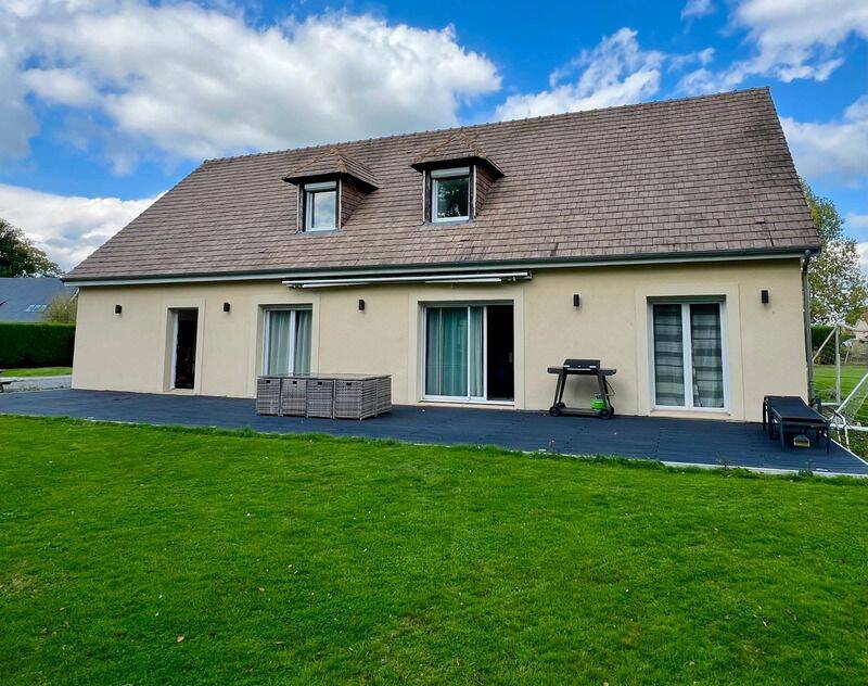 Maison 6 pièces 172 m² · à Le Pin · 172 m² · 379 000 €