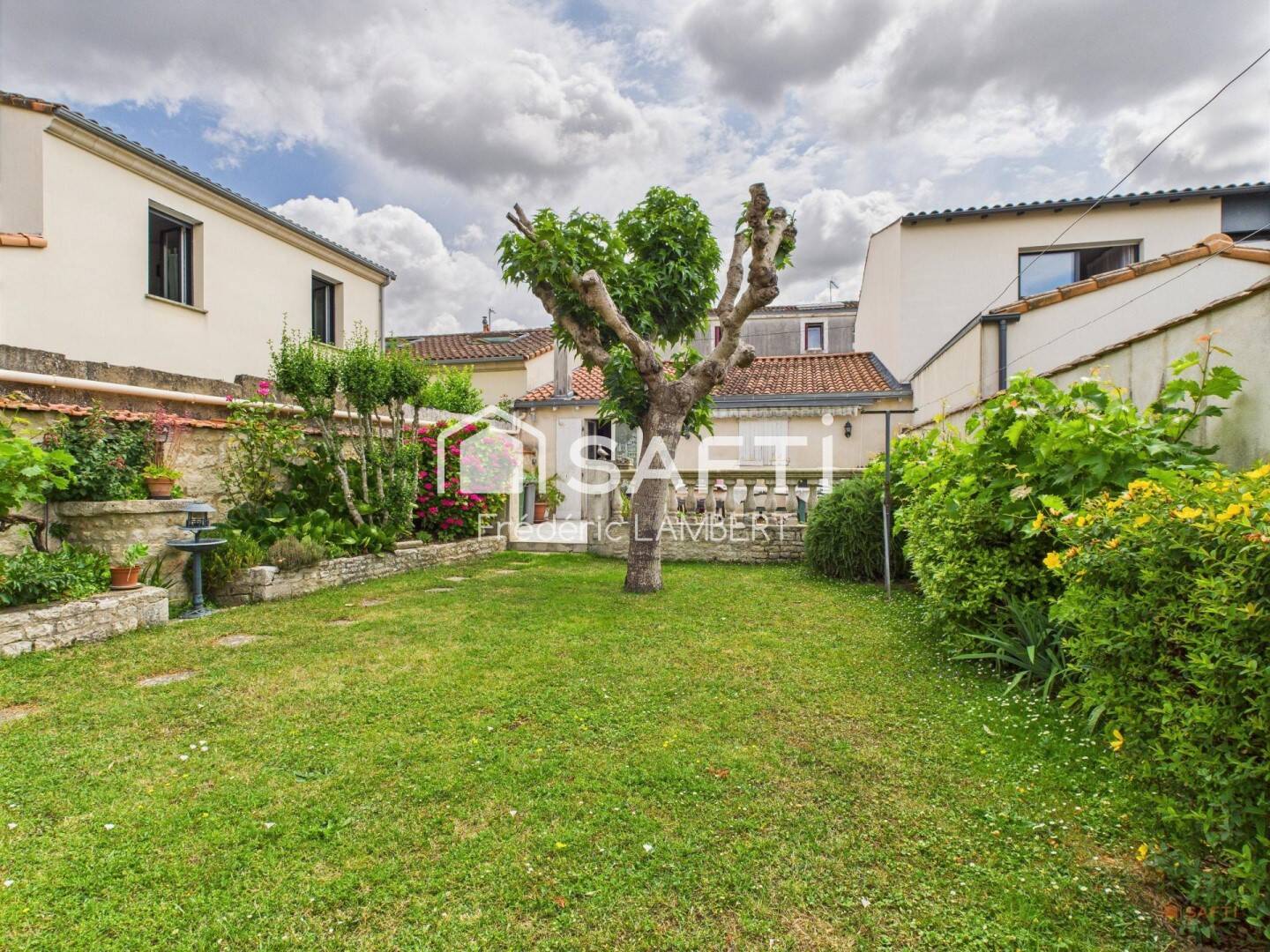 Maison 5 pièces 115 m² · à Niort · 115 m² · 219 900 €