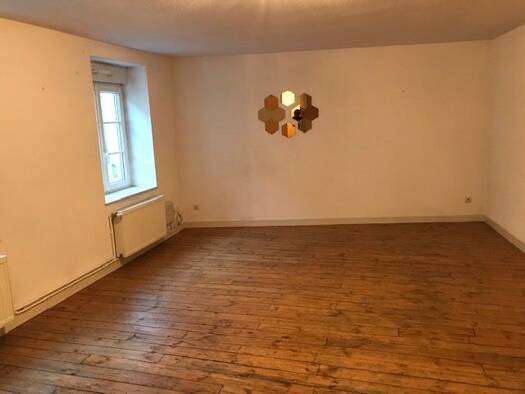 Appartement à louer 340 € 2 pièces 1 chambre 52 m² Étage 2/1 La Ville Cours 69470